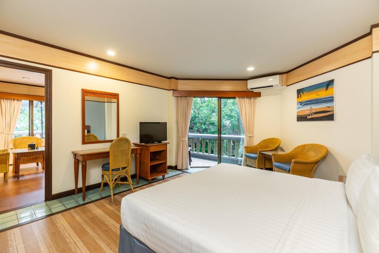 Botany Beach Resort Pattaya Na Chom Thian Exteriör bild