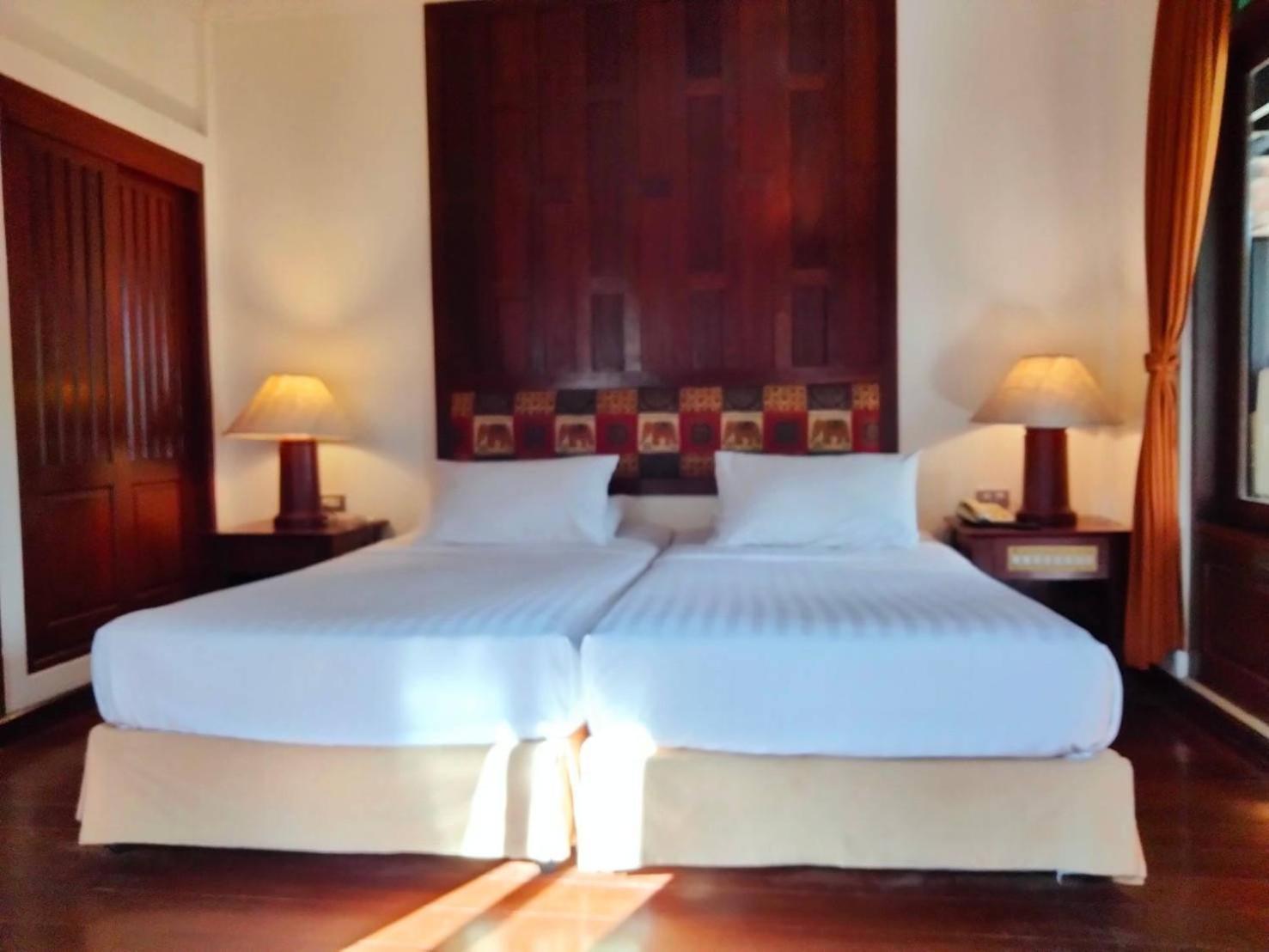 Botany Beach Resort Pattaya Na Chom Thian Rum bild