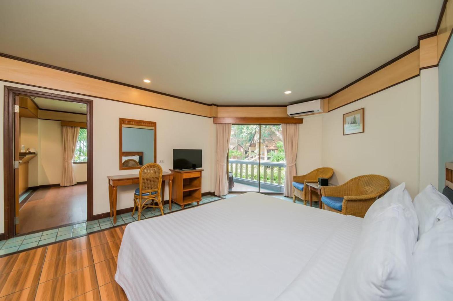 Botany Beach Resort Pattaya Na Chom Thian Rum bild