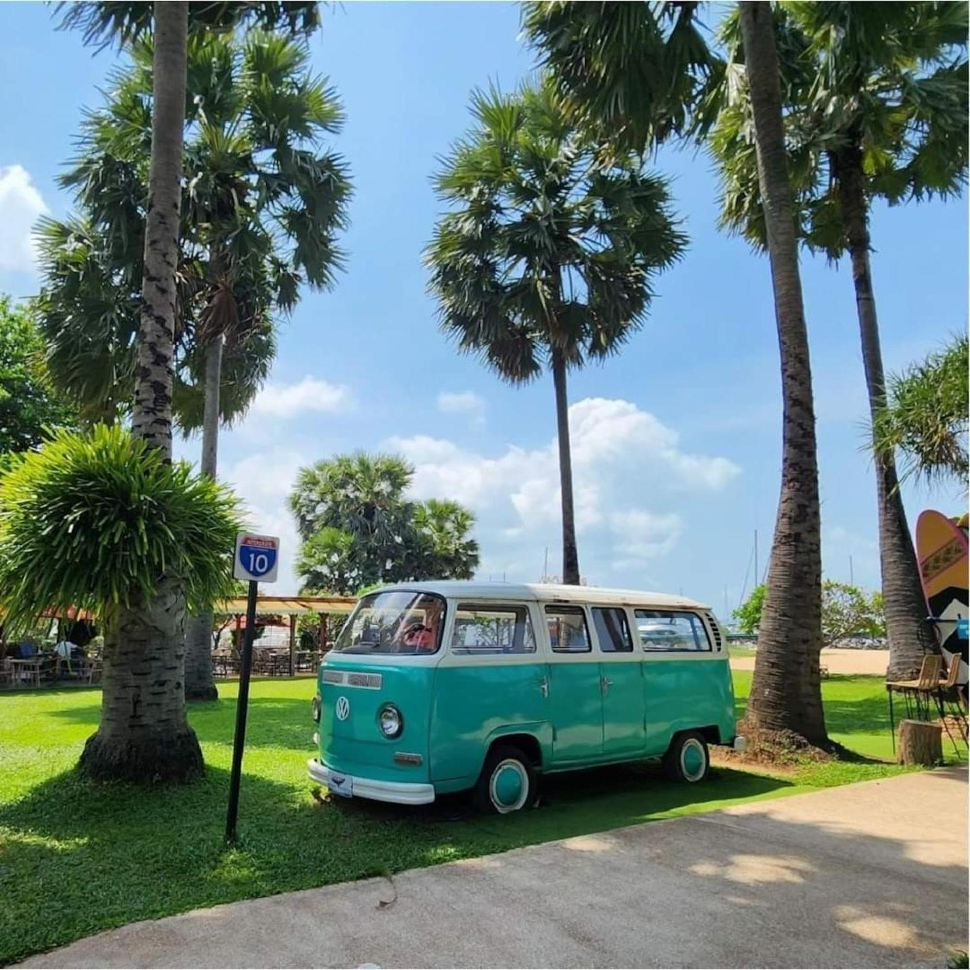 Botany Beach Resort Pattaya Na Chom Thian Exteriör bild